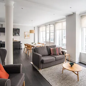 https://go-native-city-creechurch.brighton-hotels-england.com