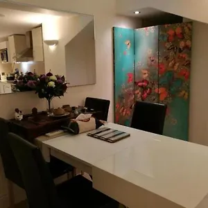 https://lovet-homestay.cambridgehotelsuk.com