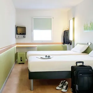 ** Hotel Ibis Budget Leeds Centre Crown Point Road Reino Unido